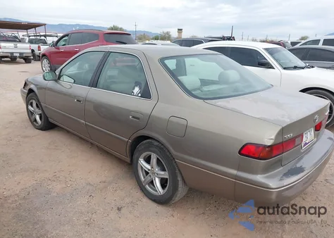 1999 Toyota Camry Ce/Le/Xle z USA, uszkodzony, nr VIN JT2BG28K0X0369434
